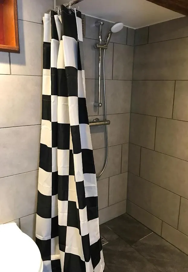 Urban Vibes Guesthouse Ámsterdam Bed and breakfast