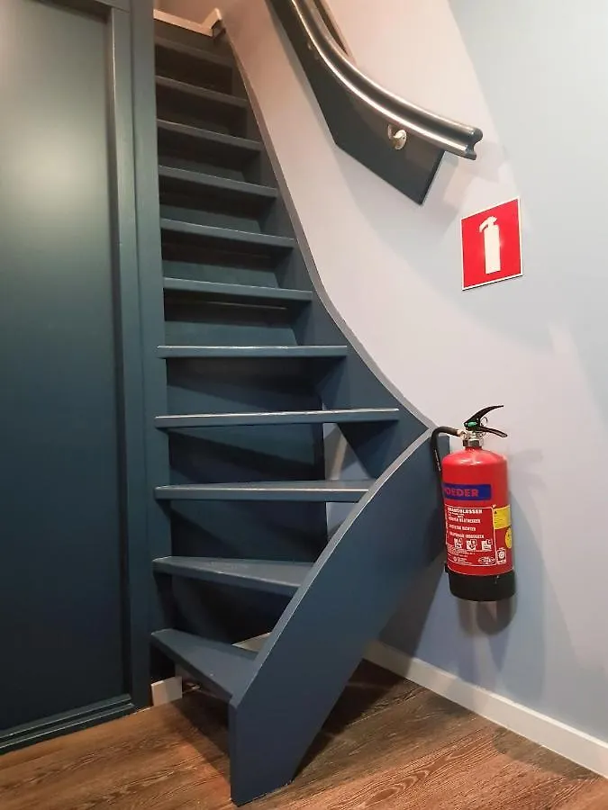Urban Vibes Guesthouse Ámsterdam Bed and breakfast